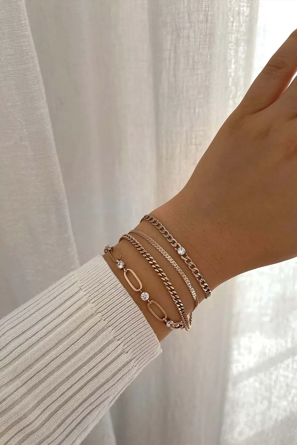 Delicate Curb Bracelet Champagne