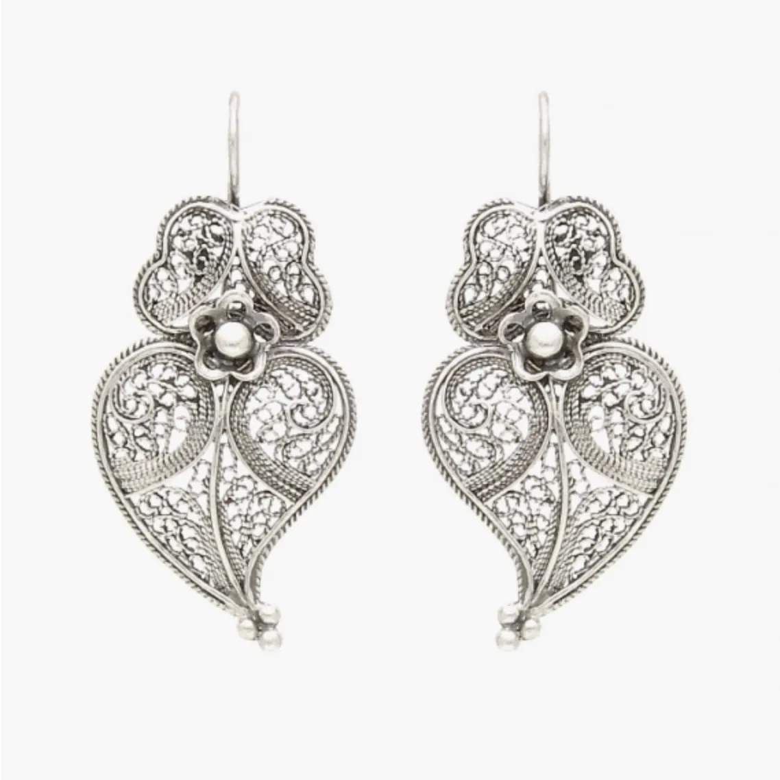 Delicate Heart of Viana Filigree Silver Earrings