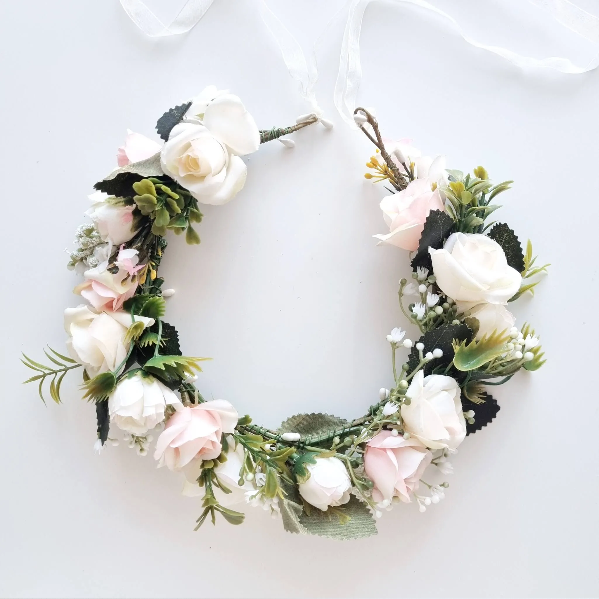 Delicate roses crown