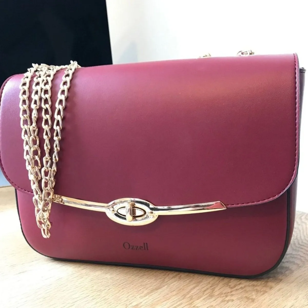 Luxurious Crossbody Shoulder Bag