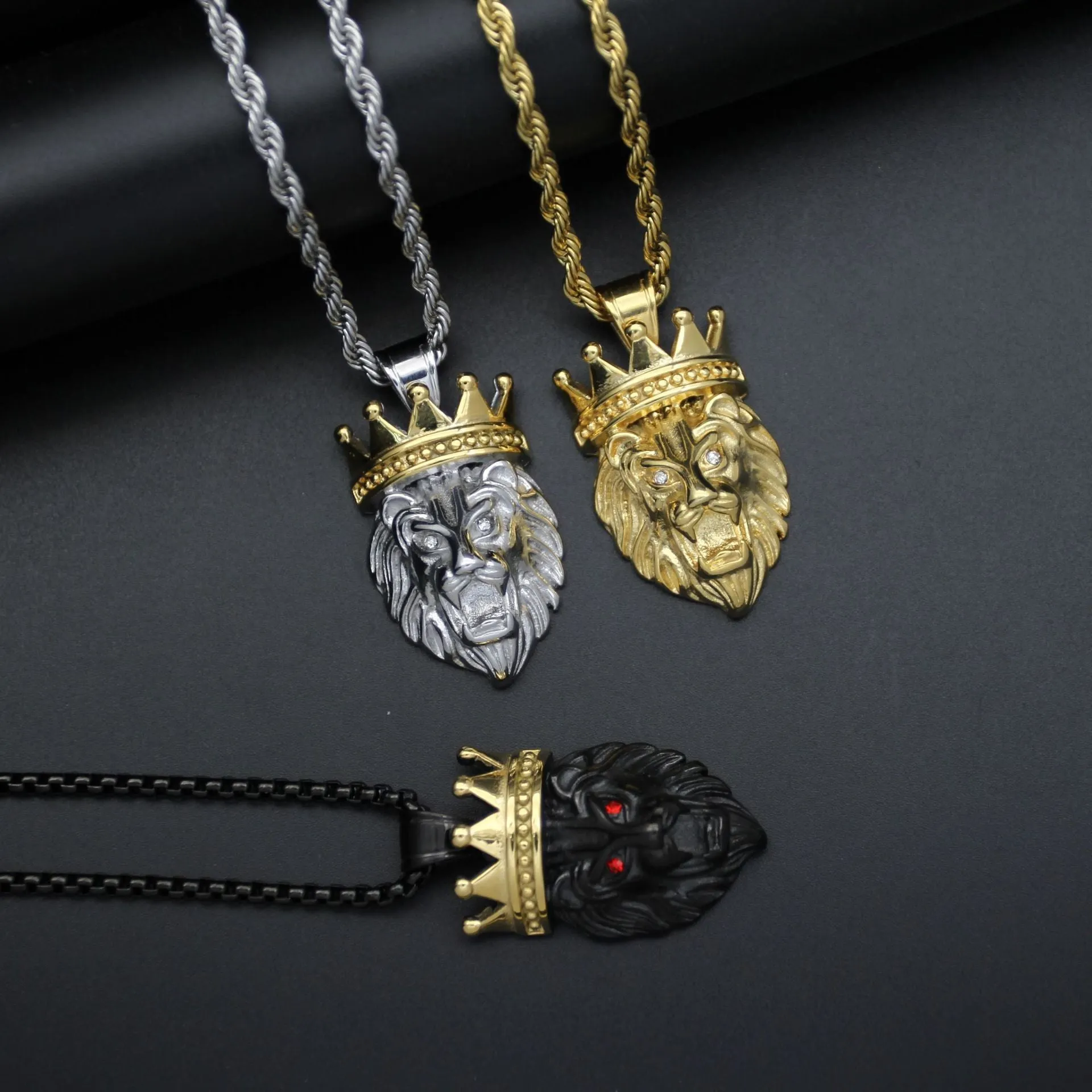 Luxurious Lion King Necklaces