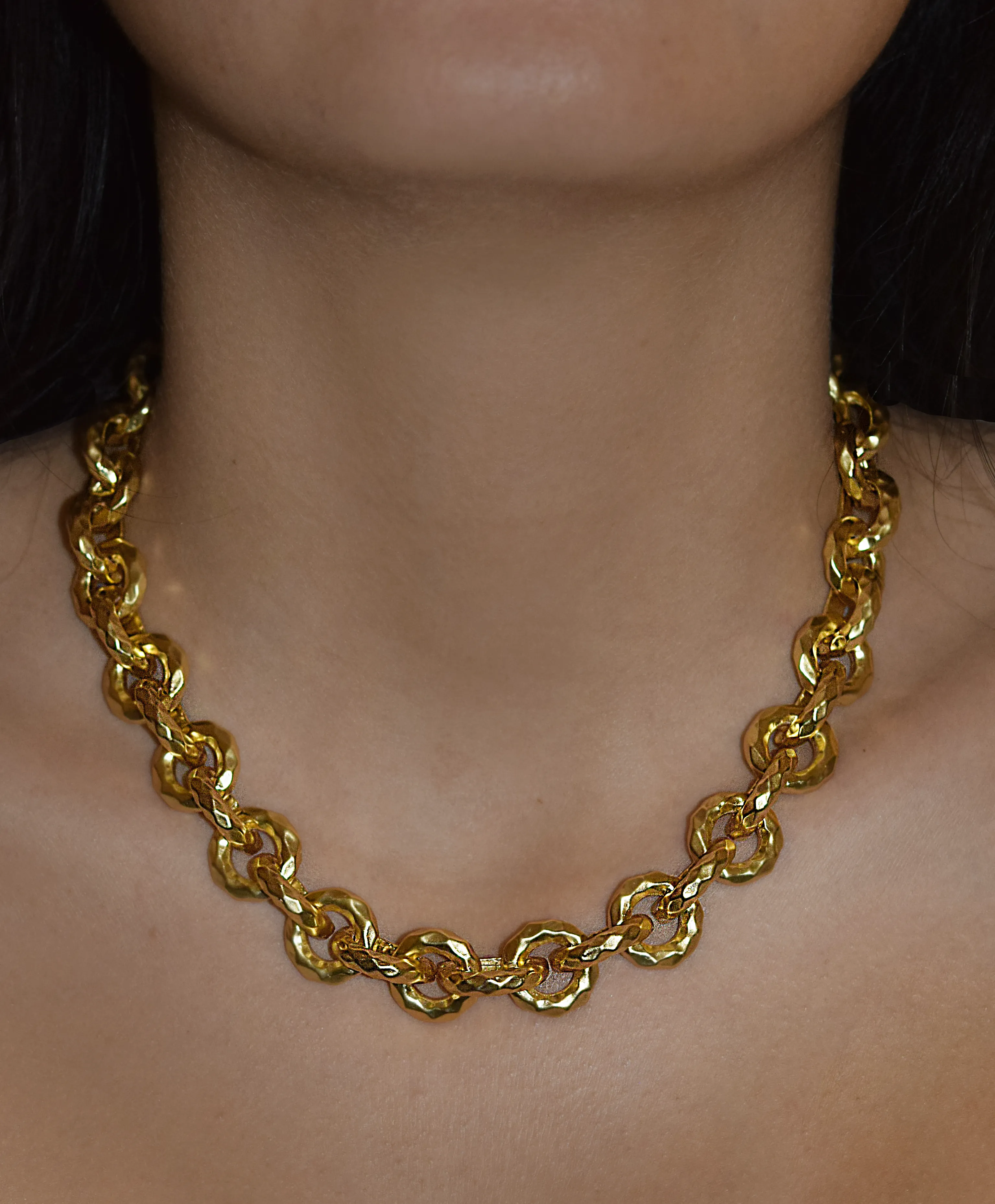 Luxurious round link collar necklace