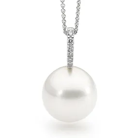 Modern Pearl and diamond Pendant