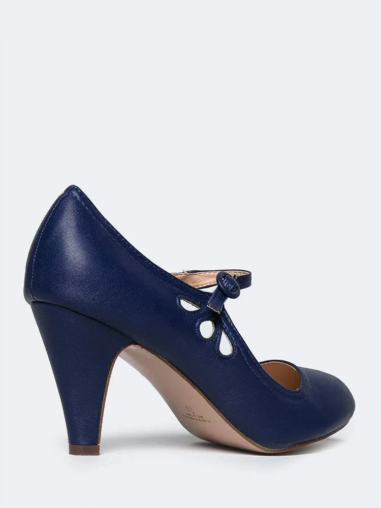 Retro Mary Jane Pumps