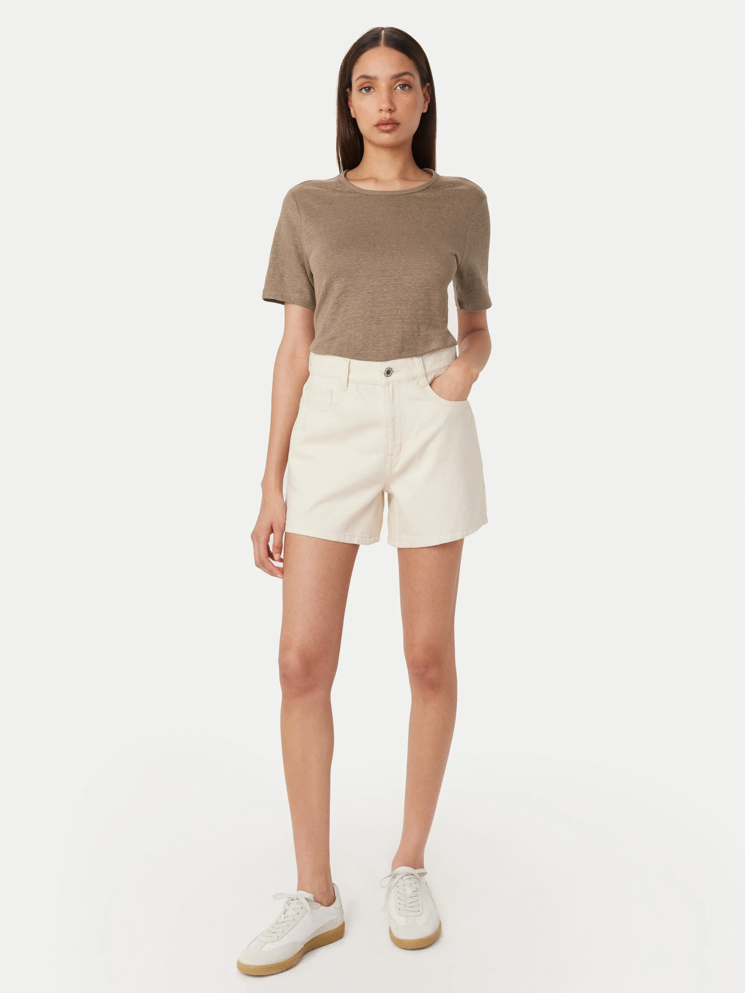 The Fluid Linen T-Shirt in Taupe